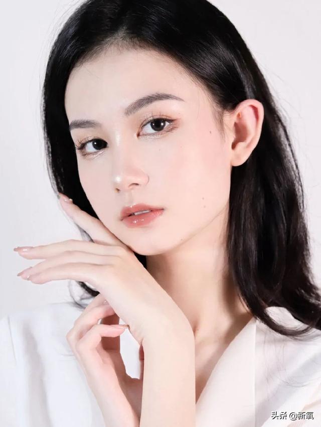 直播碾压雪梨，一个从被霸凌中浴火重生的20岁辣妈模特！