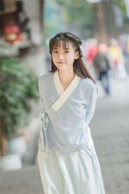 古代制服诱惑美女图片_半藏森林：喜欢穿汉服的古典少女[附高清无水印写真图