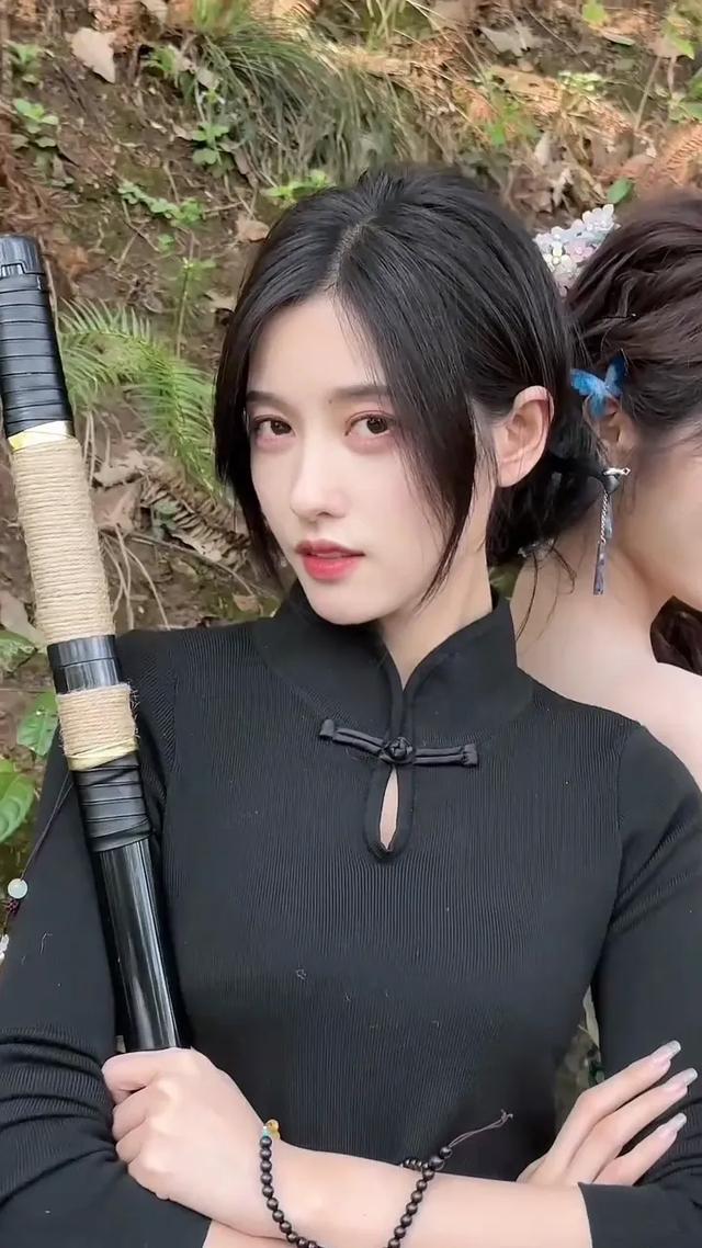 美女如云