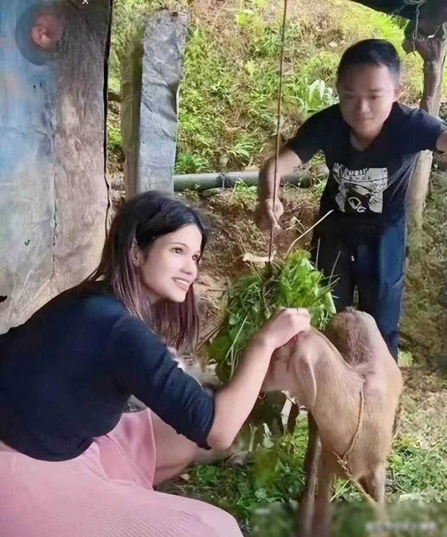 尼泊尔美女爱上江西小伙，父母坚决反对，她不顾一切选择私奔