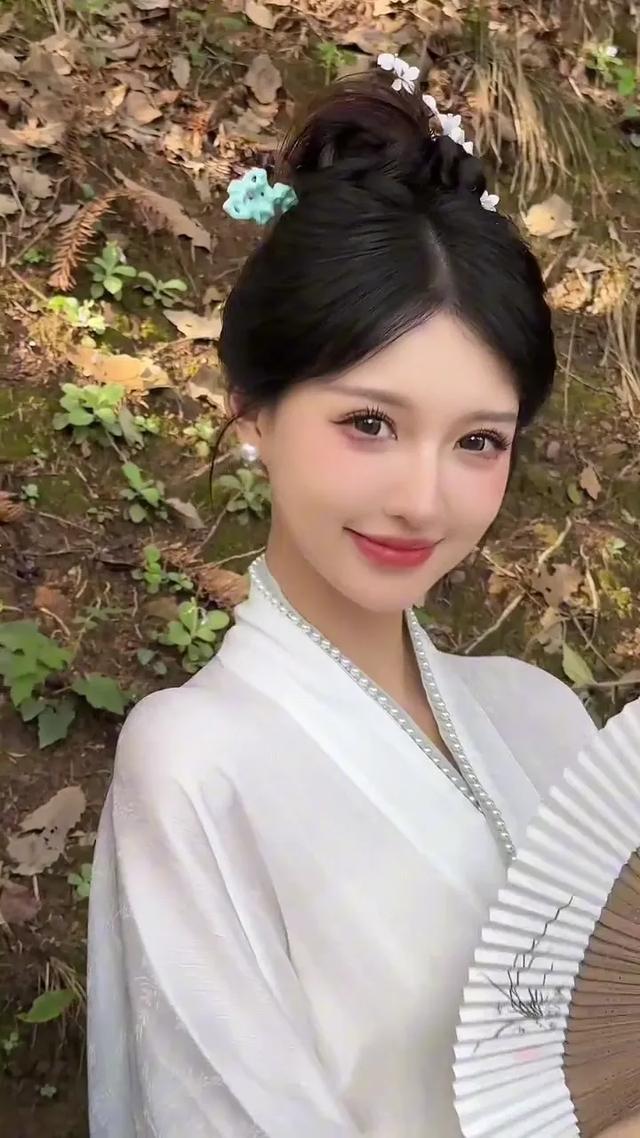 美女如云