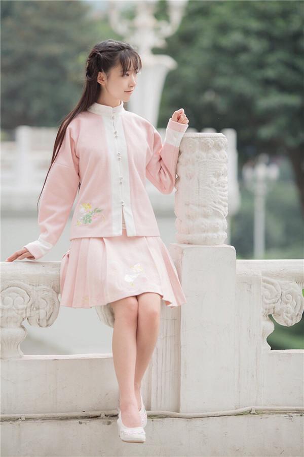 半藏森林：喜欢穿汉服的古典少女[附高清无水印写真图