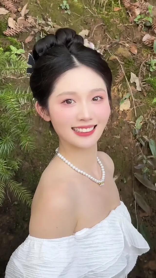 美女如云