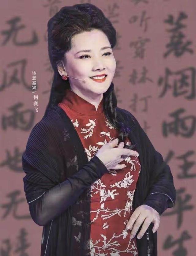 江南多美女，这5位女星，个个温婉秀雅，甩“网红脸”几条街