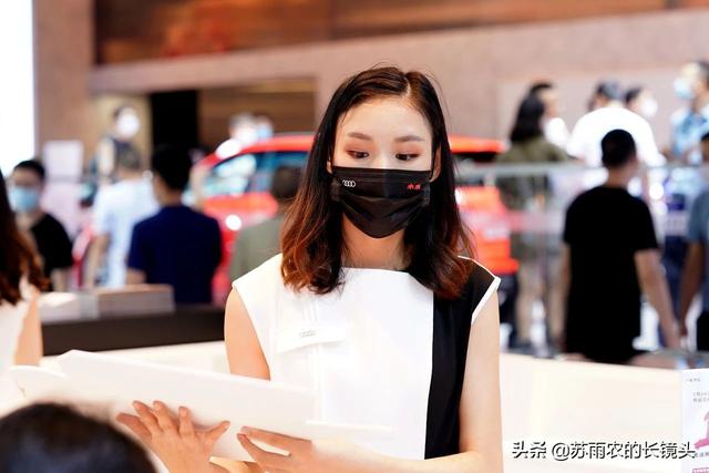 成都车展美女礼仪特辑：口罩下的神秘美感