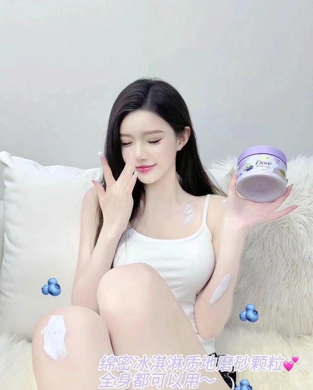 清春白月光，那如诗如画的牛奶肌美女