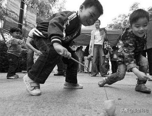 郧阳老城，六七十年前的小孩都玩这些玩意儿