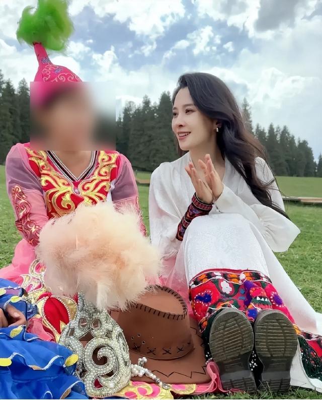 美图欣赏，汪峰女友李巧生活照流出，怪不得能把男方迷得不能自拔