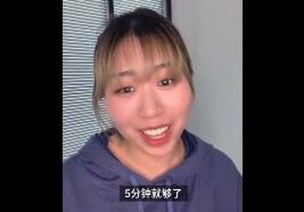 女孩回应每天跑步踩点上班：普通人的日常，同事拍我早起5分钟就够了