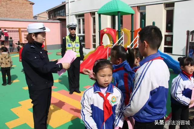 【陵川交警】警徽下盛开的警花！女神节特辑