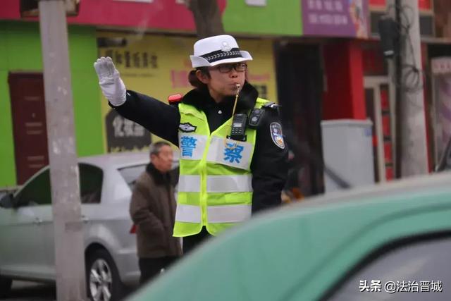 【陵川交警】警徽下盛开的警花！女神节特辑