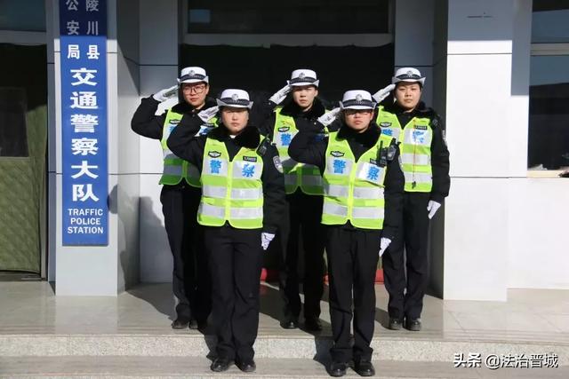 【陵川交警】警徽下盛开的警花！女神节特辑