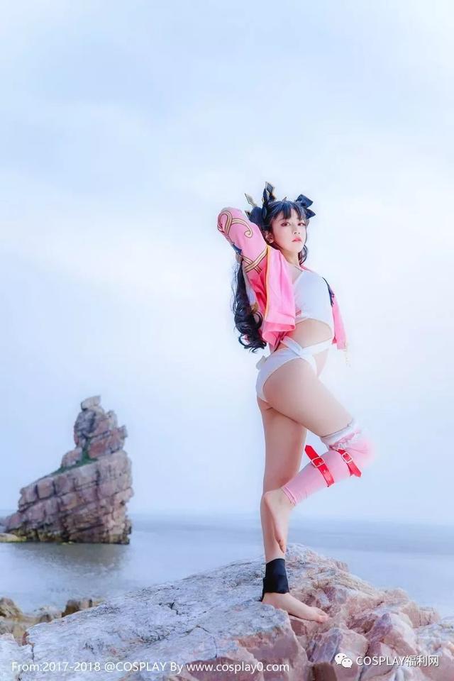 伊斯塔凛Cosplay御姐控水着胖次本子福利图片