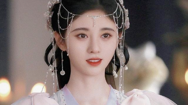 5位“90后女神”，鞠婧祎被誉为4千年一遇的美女，杨超越未来可期