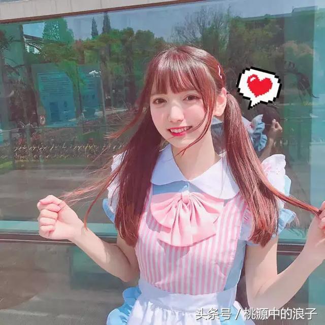 美女小姐姐白丝女仆Cosplay,可爱到爆！