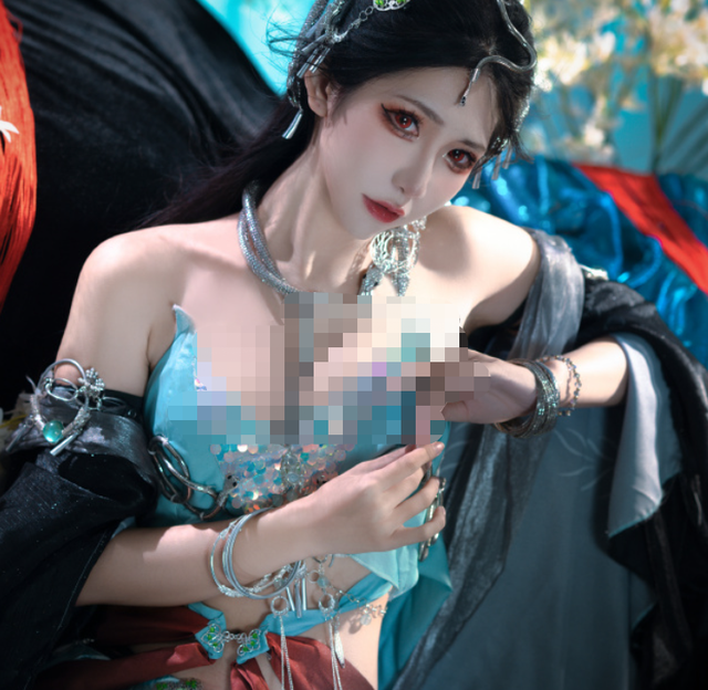 身高多少适合做coser？1米9美女因腿太长惹争议：颠覆了原作