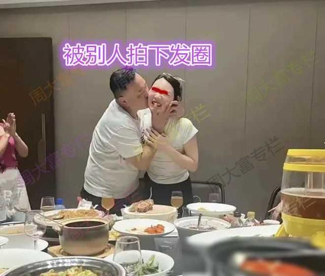 江西：同学聚会结束，女子和初恋吻别被拍，结局差点拆散两个家庭