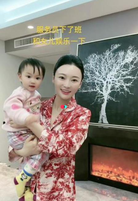 禁忌之爱，空姐美女与富商相恋8年，婚后幸福生活