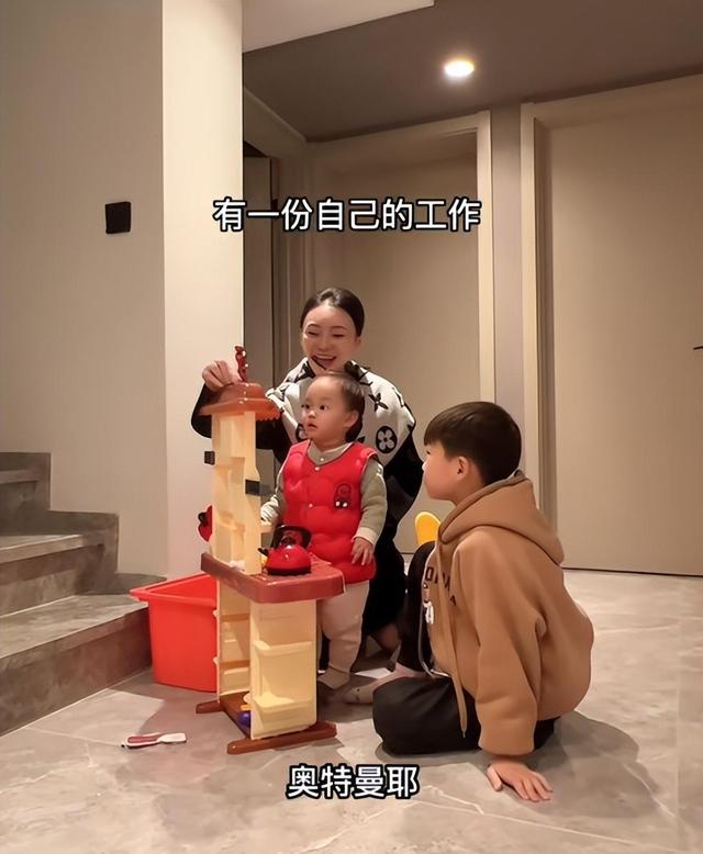 禁忌之爱，空姐美女与富商相恋8年，婚后幸福生活