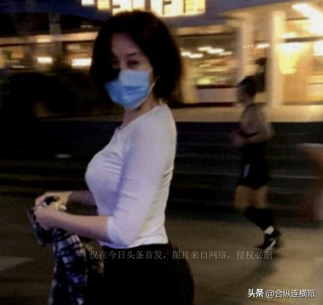 周慧敏腰细腿长，许晴前凸后翘，这7位50＋女星的身材太绝了