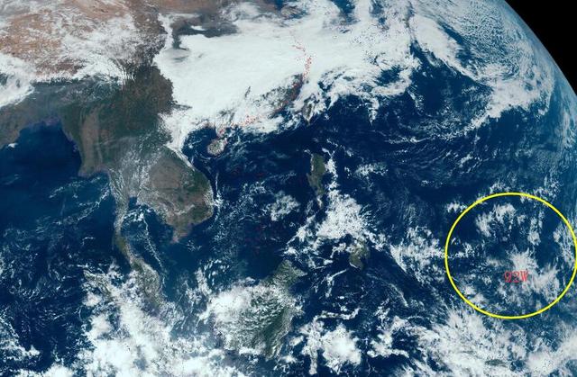 新台风胚胎确定来了！92W预报是超强台风，GEFS模拟未来可能北上