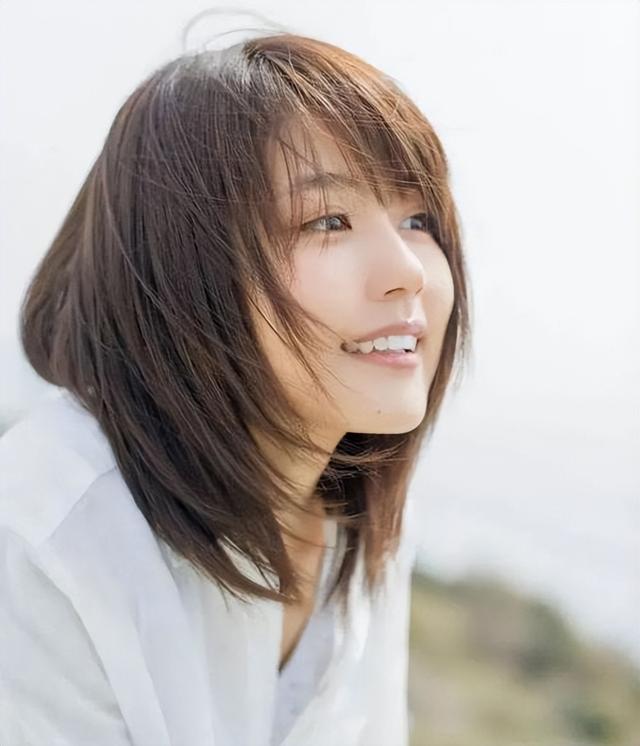 石原里美仅排第7，第1名没争议，日本女星评选的10大最美女神