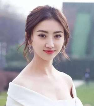 名星美美女(各个女明星都那么美，谁排在你心中的第一位)