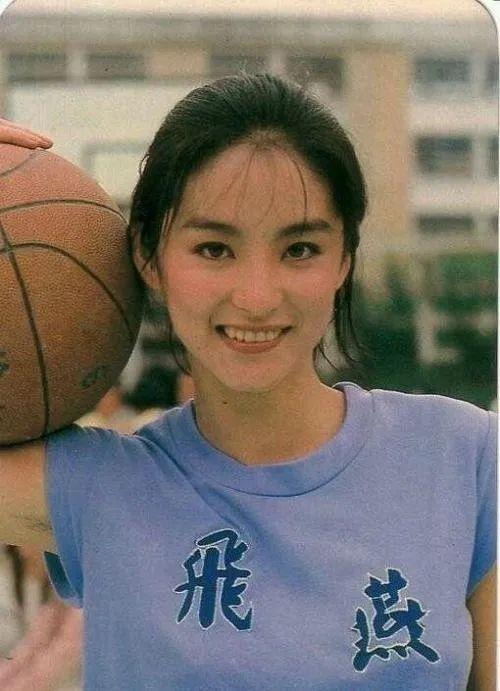 九十年代，美女如云，为什么林青霞如此特别？