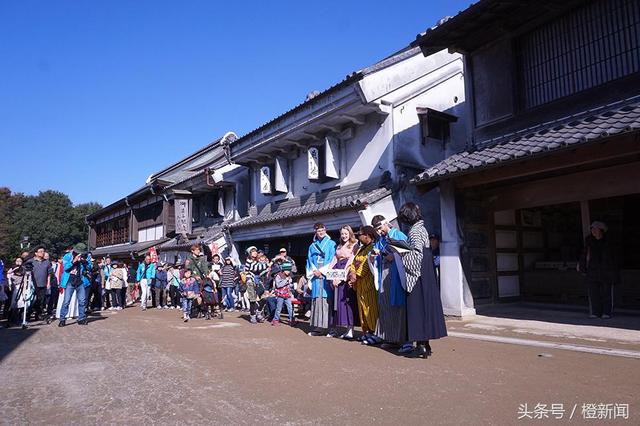 Cosplayer乳波臀浪太惹火，日本仿古江户街道遭封杀