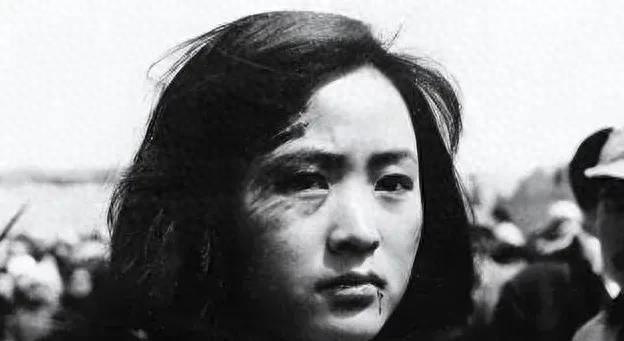 1943年一女战士被鬼子拔掉舌头割掉鼻子和双乳用刀划开了她胸膛。