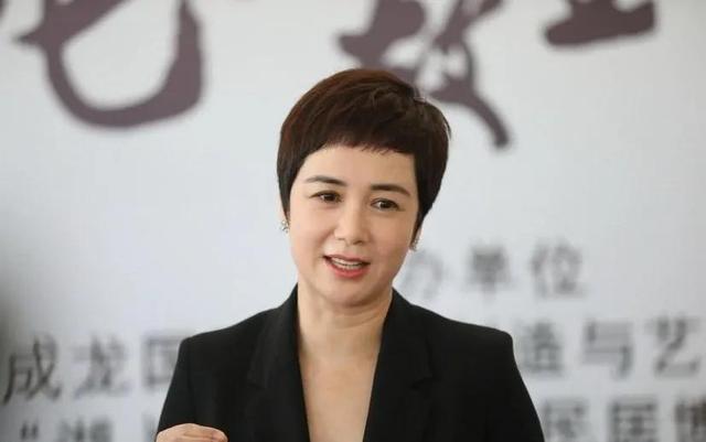 盘点当红安徽籍女明星，安徽自古出美女，赵薇、李小璐、李纯都是