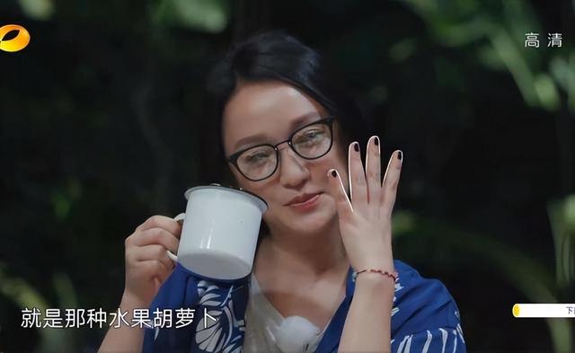 7位“脸美手丑”的明星：看脸美如花，伸手就尴尬，个个反差巨大