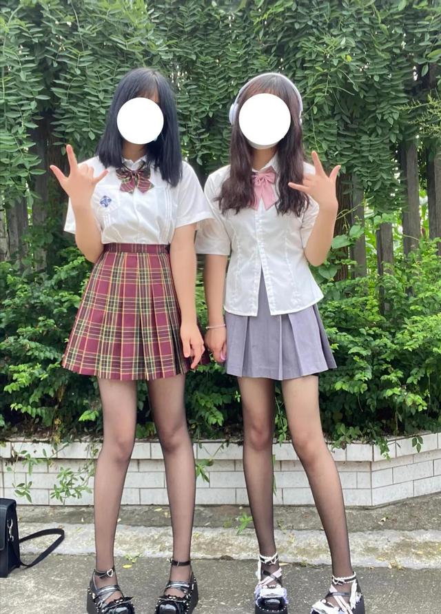 黑丝控图集，性感美女黑丝jk制服