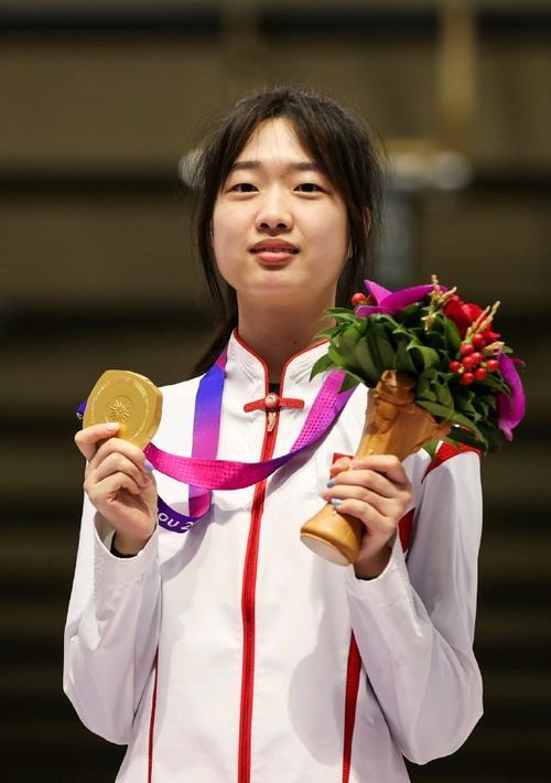 蜜桃臀、人鱼线、前凸后翘，亚运会这4位女运动员实力与颜值并存