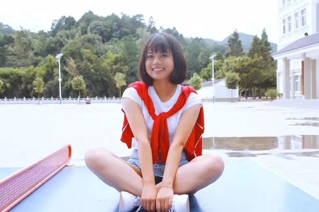 26岁硬核美女学霸，教会5万多大山孩子写诗！登上《我是演说家》，一首诗看哭1000万＋人！