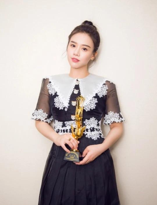 马思纯 SiChun Ma，纯情善良、性感迷人的美女演员｜美女写真