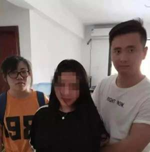 黄色美女故事(禁忌之窥：大二女学生参与上千次的色情交易，你绝对无法想象)