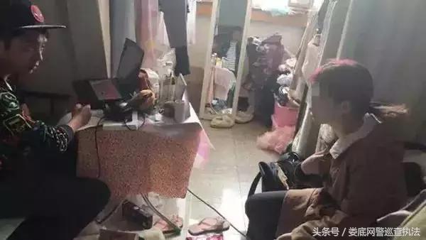 警方卧底直呼“不堪入目”，女大学生竟深夜宿舍开黄播