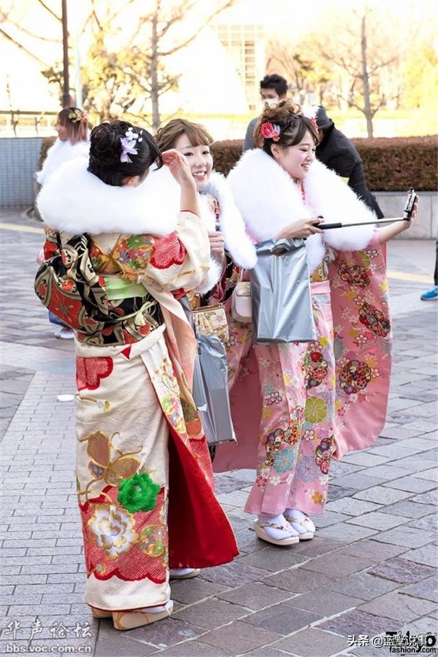 日本成人节上的和服美少女