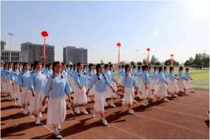 黑丝美女主播热舞(性感黑丝美女，惊艳热舞，引爆网络热议)