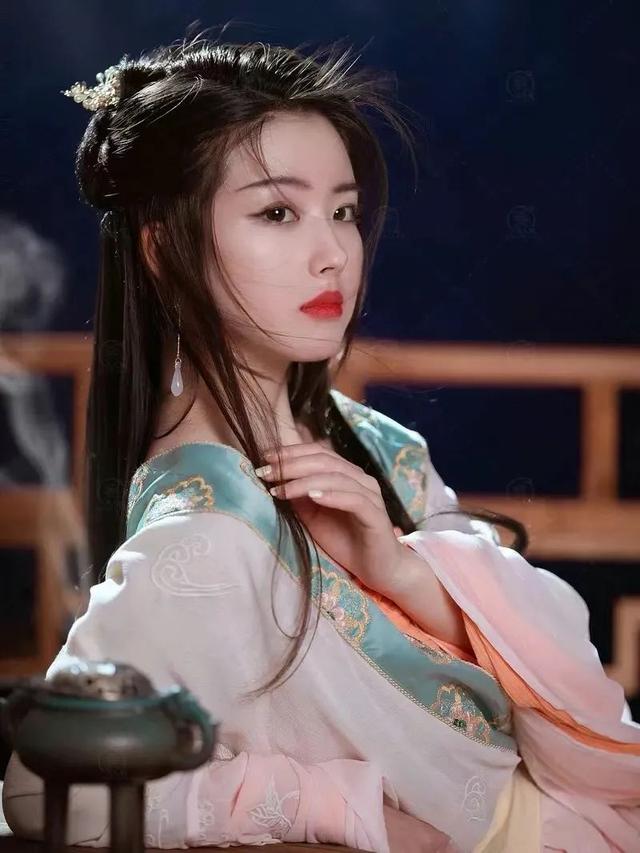 绝色美女写真：杨玉环、貂蝉、王昭君、西施