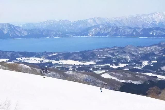 日本秋田出美女的原因是因为雪？