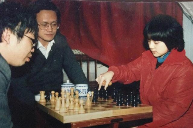 22年前改籍嫁入中东王室的清华棋后，后悔了吗？憔悴到不敢认