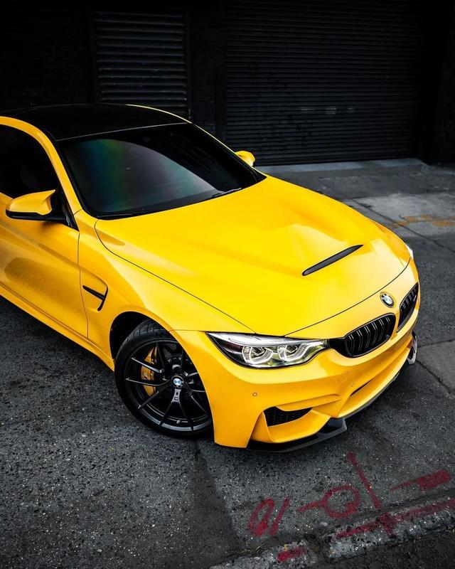 宝马BMW M4 CS黄色诱惑