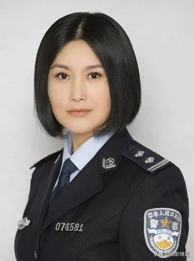 51岁“最美警花”王茜，丈夫离世后为爱守寡5年，如今容颜依旧