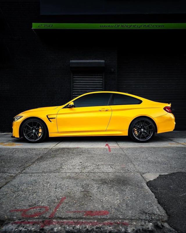 宝马BMW M4 CS黄色诱惑