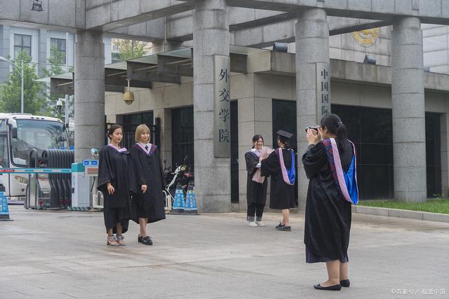 四大翻译女神，有两位来自外交学院，这所学校怎么样