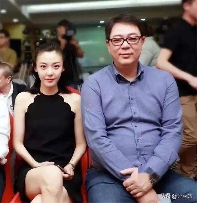 高亚麟脚踏多条船？在女友孕期勾搭小26岁美女，转头怒骂对方是鸡