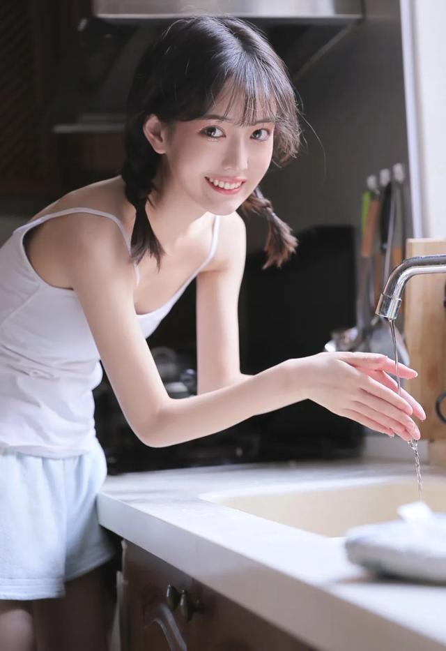 美女写真：清纯双马尾