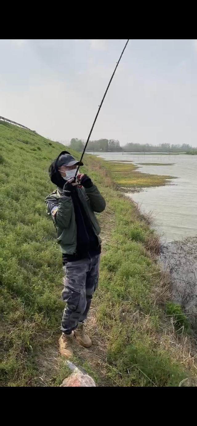 路亚首帖：游钓骆马湖，解锁准米翘